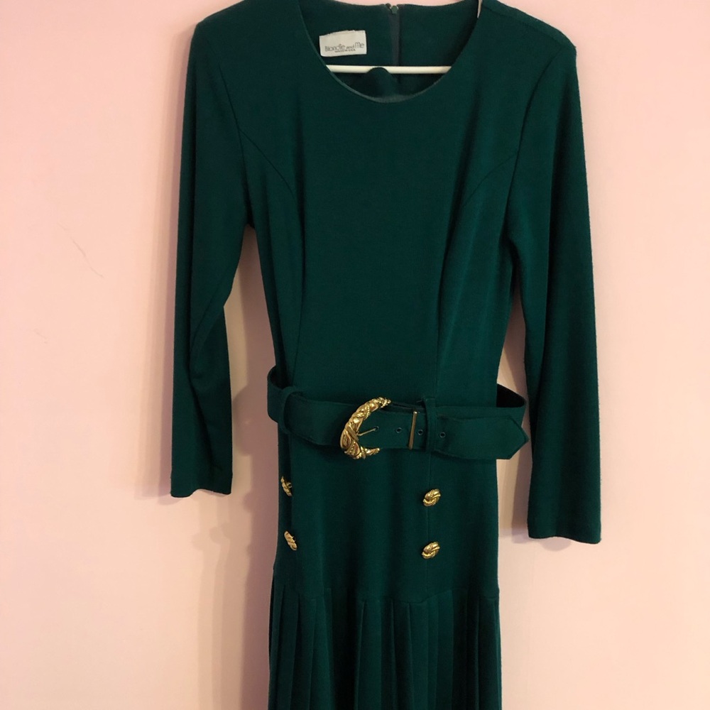 Green Belted Dress Long Sleeve Pleated Skirt, zipper in back